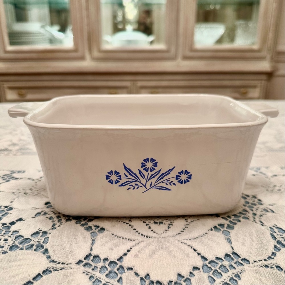 Vintage Corningware Cornflower Blue 1.5 Quart Rectangular Casserole P-4-B